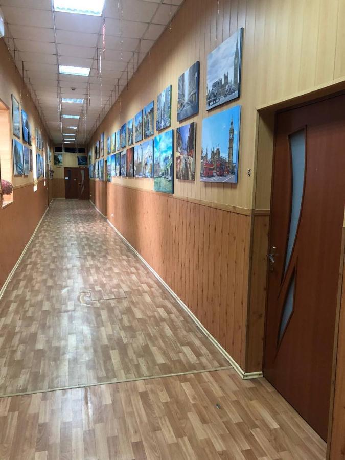Hotel Арт-Вокзал Kryvyj Rih Esterno foto