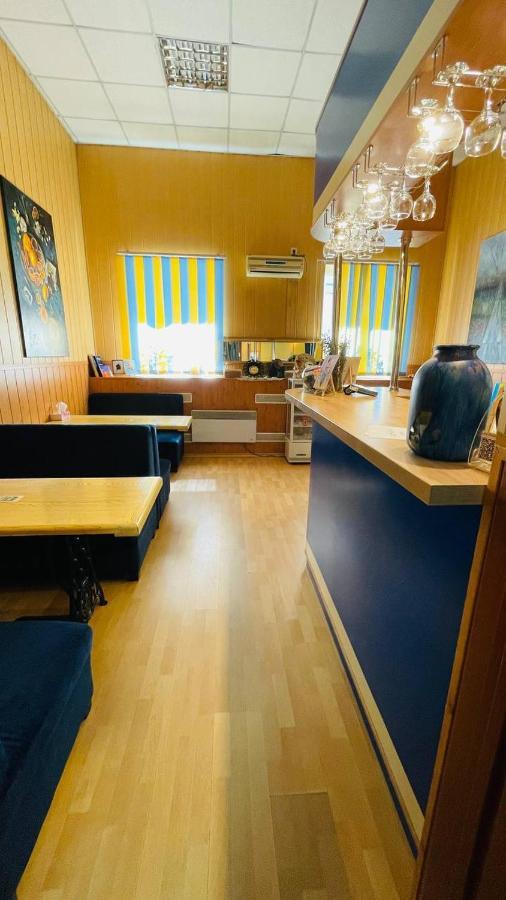 Hotel Арт-Вокзал Kryvyj Rih Esterno foto