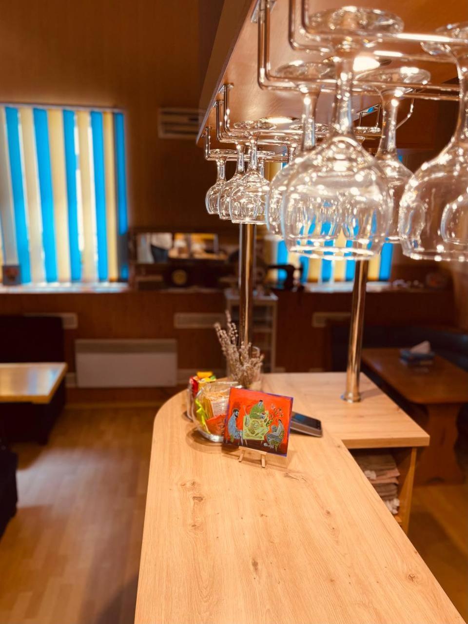 Hotel Арт-Вокзал Kryvyj Rih Esterno foto